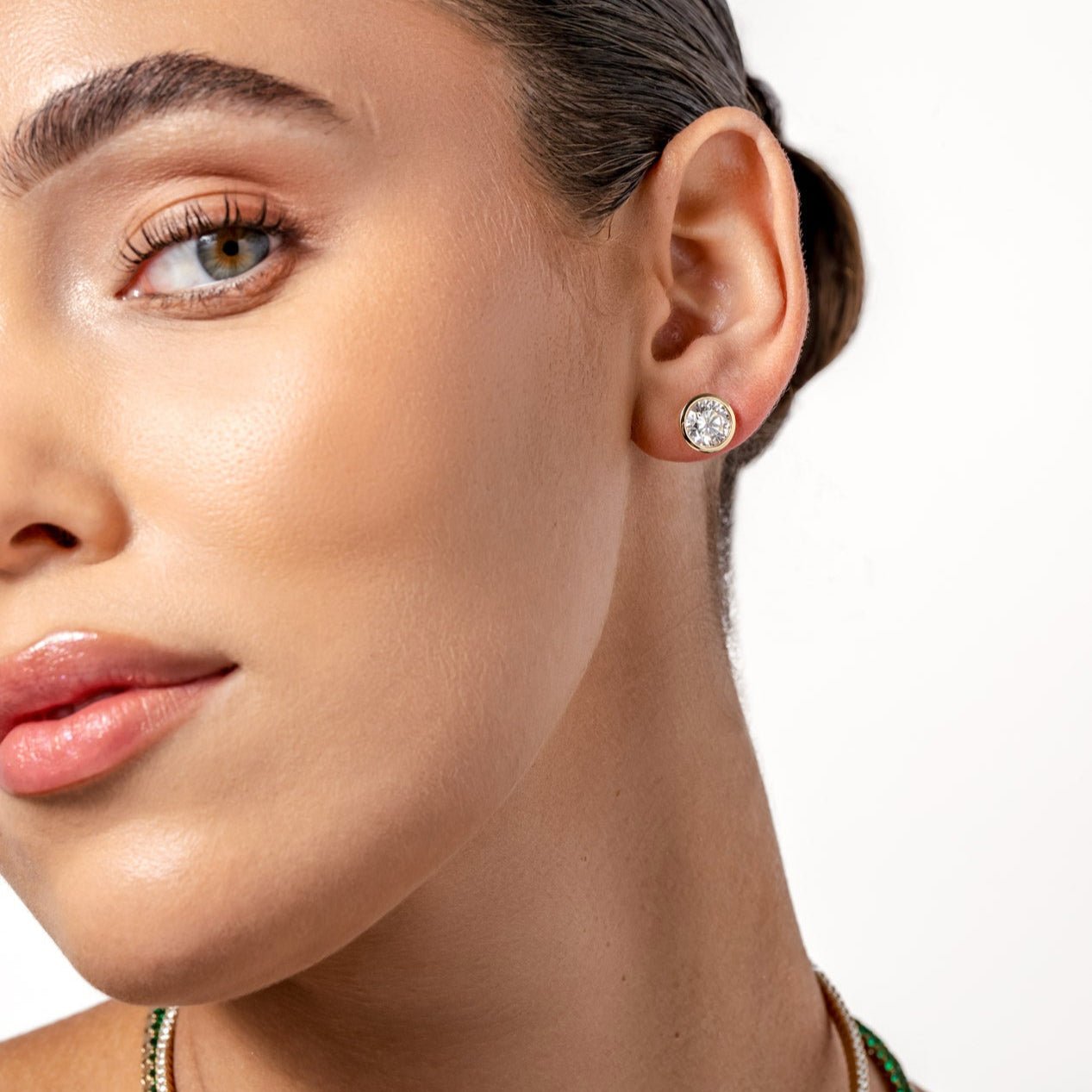Bezel Kiss Stud Earrings