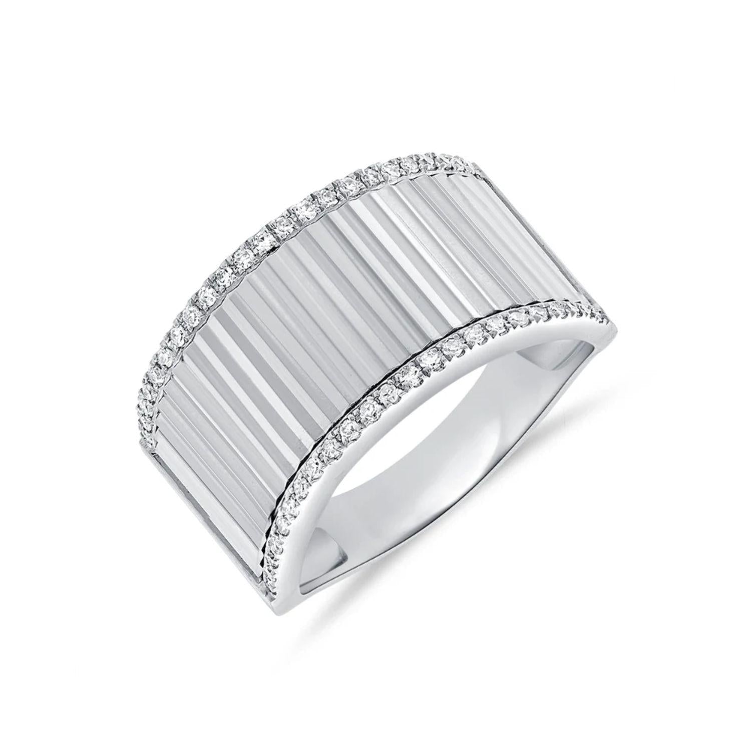 Diamond Fluted Band