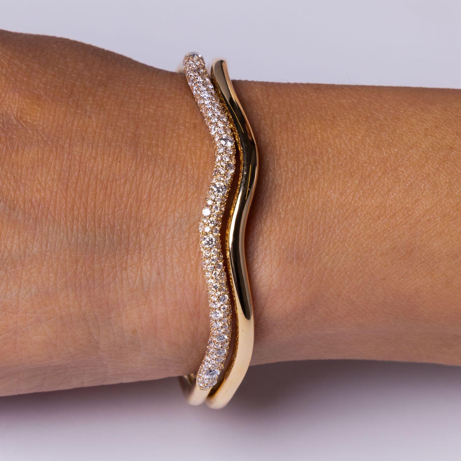 Gold Wave Bangle