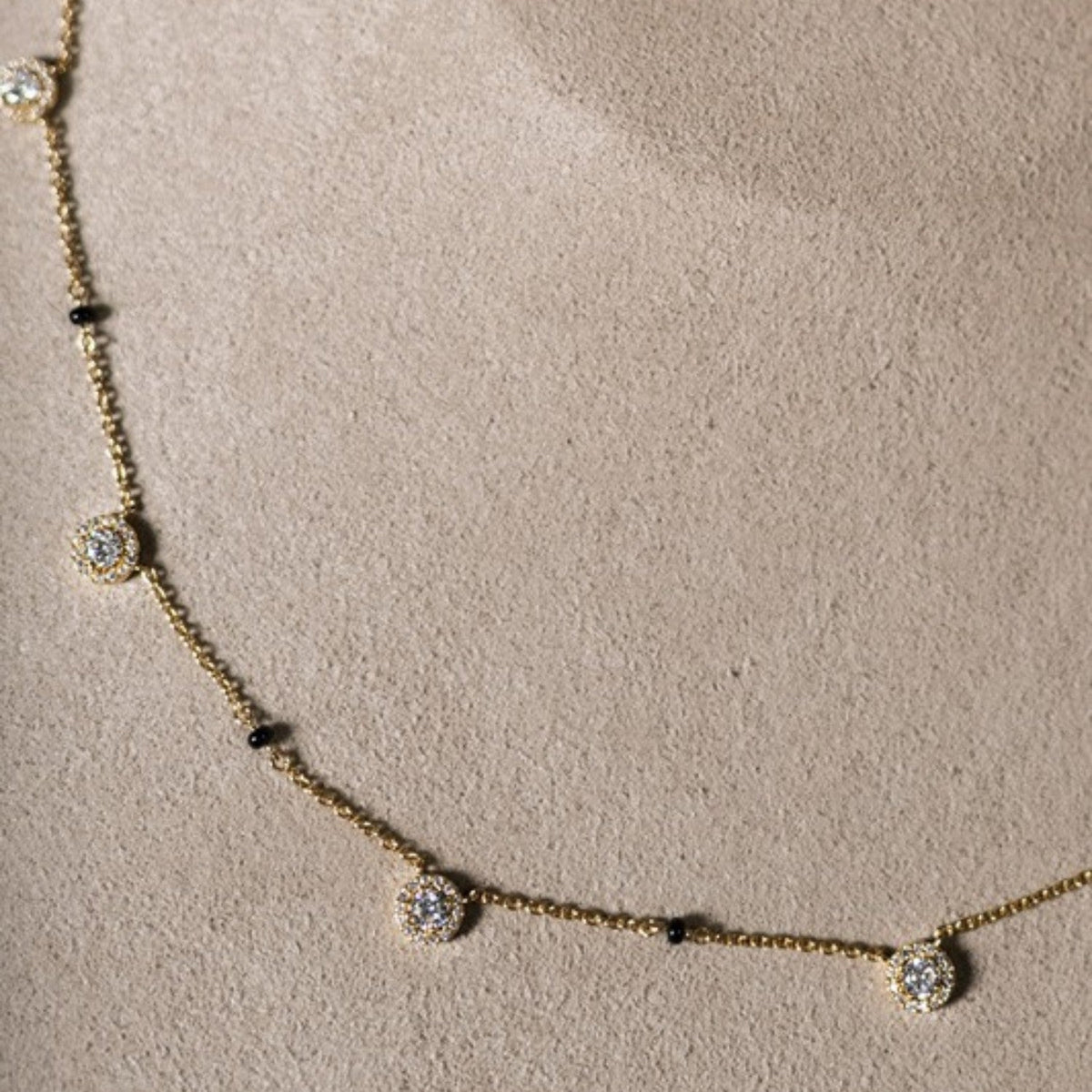 Halo Station Diamond Mangalsutra