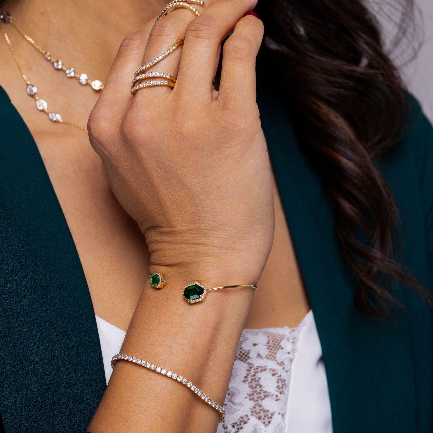 Hexagonal Emerald Green Open Bangle