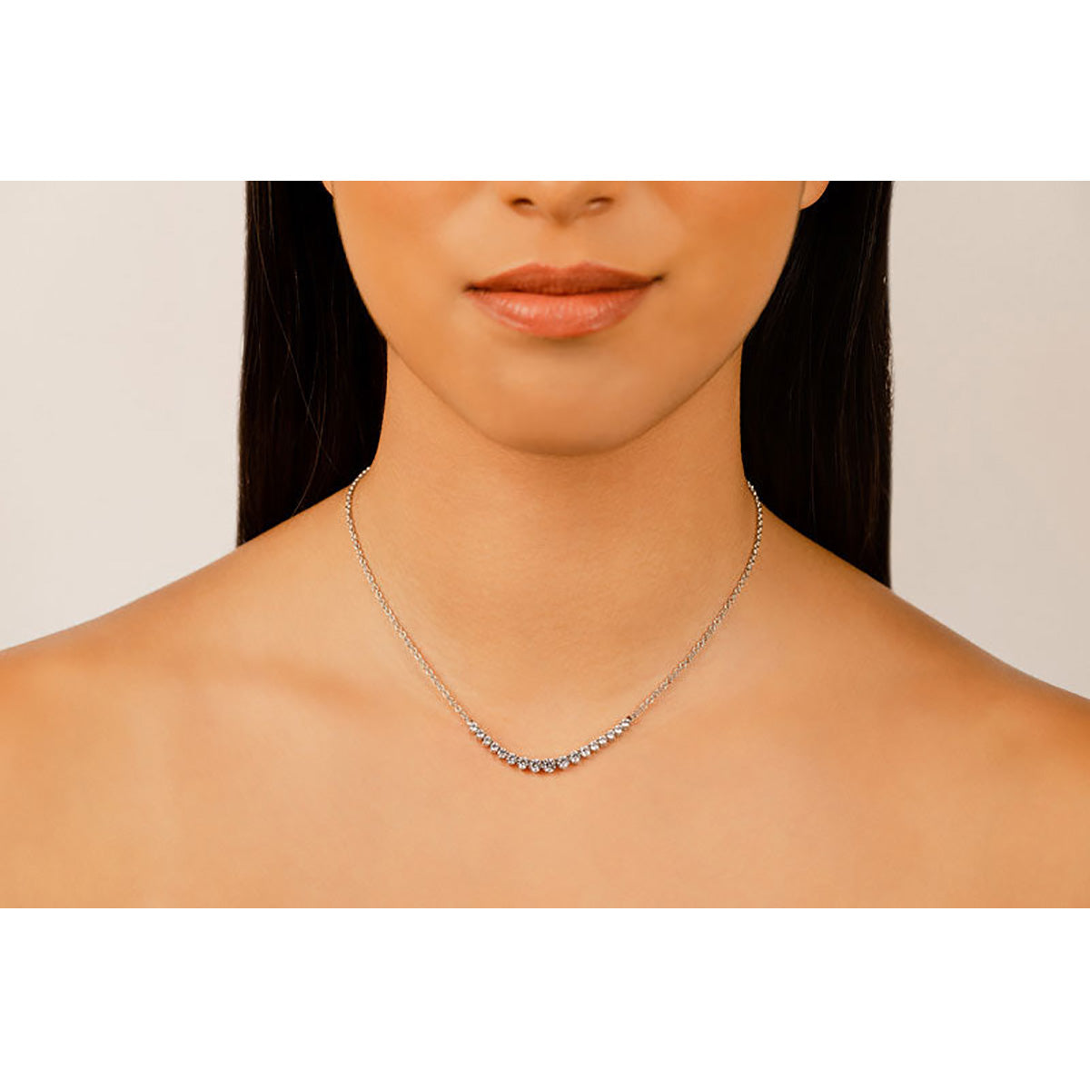 Graduated Shiny Link Diamond Necklace