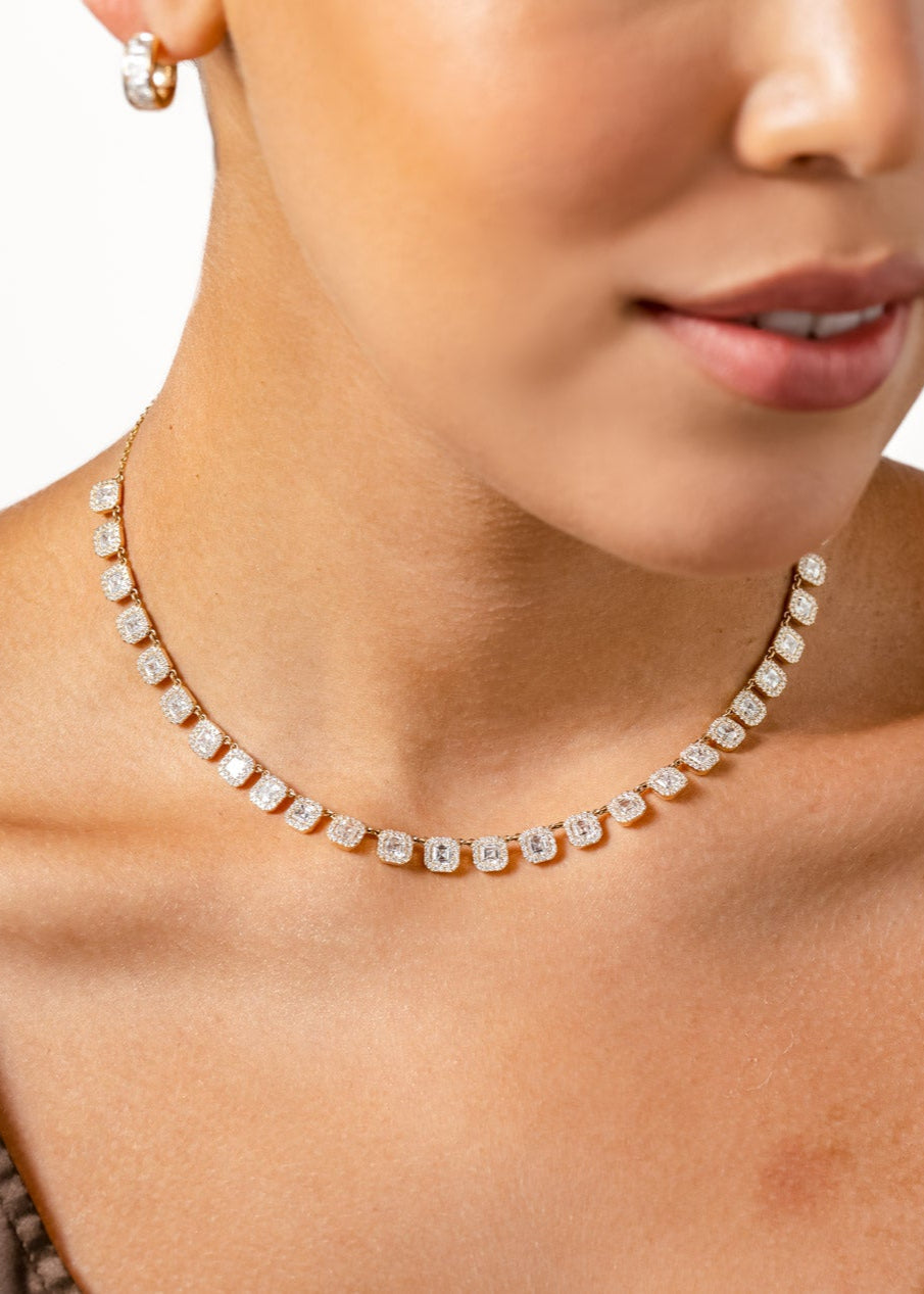 Golden Hour Halo Asscher Necklace