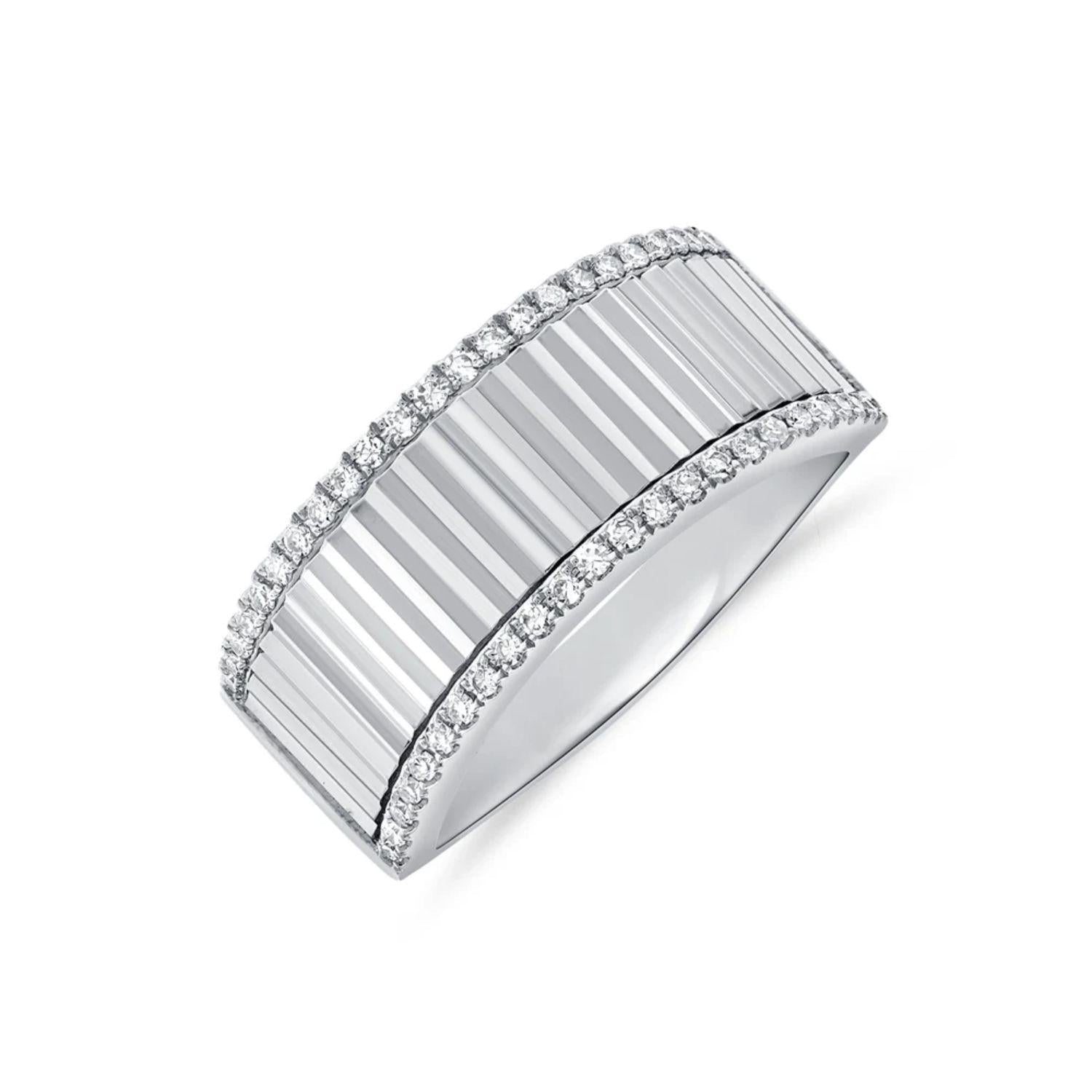 Diamond Fluted Band