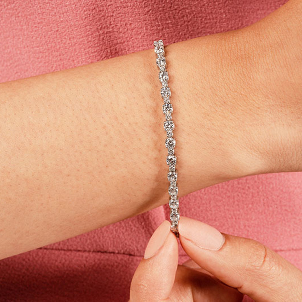Alternating Diamond Tennis Bracelet