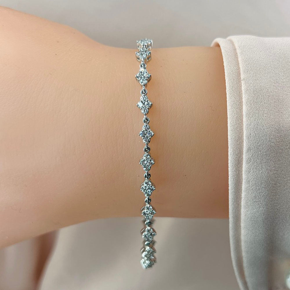 Flower Cluster Link Diamond Bracelet