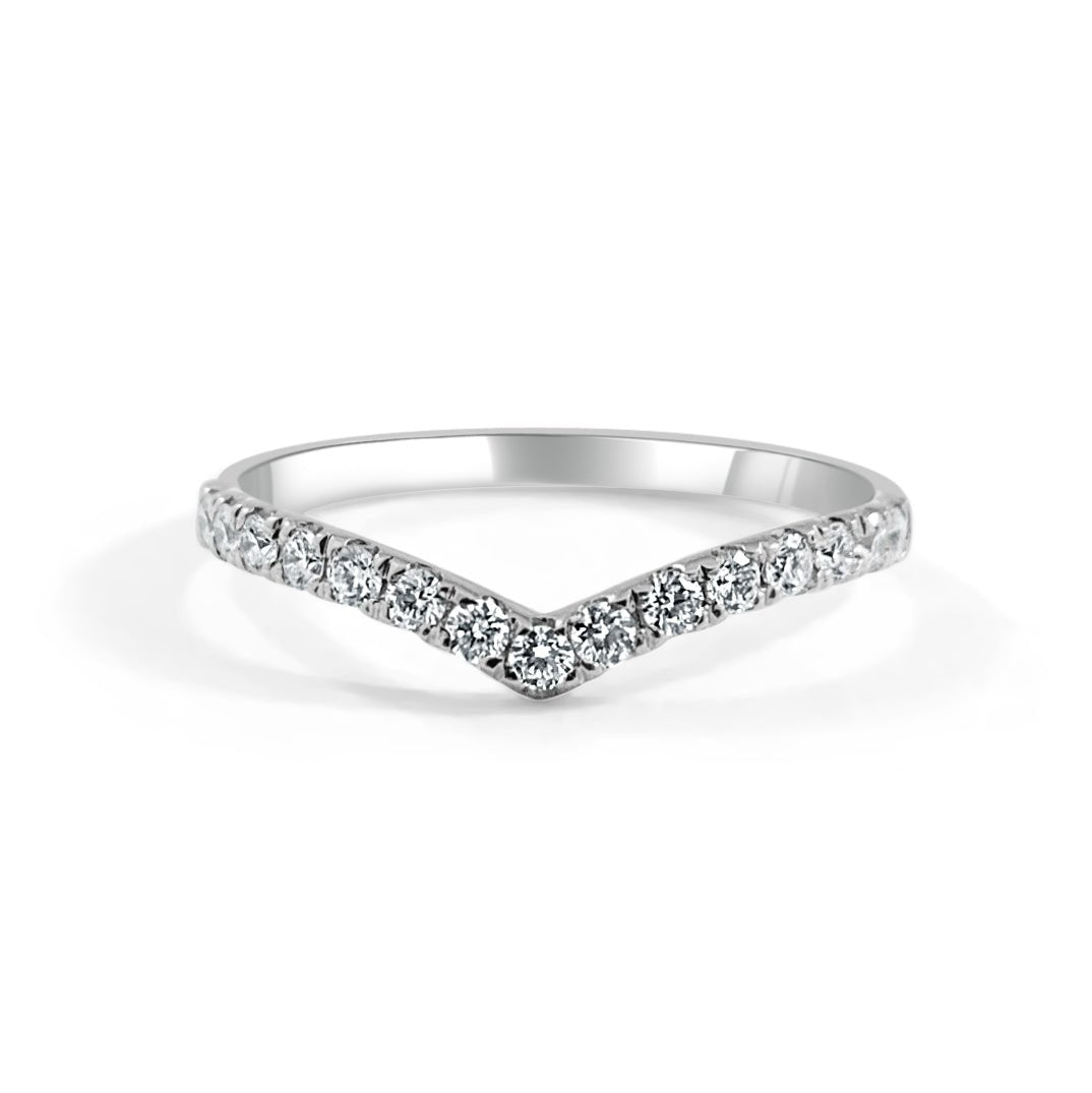 Diamond V Ring